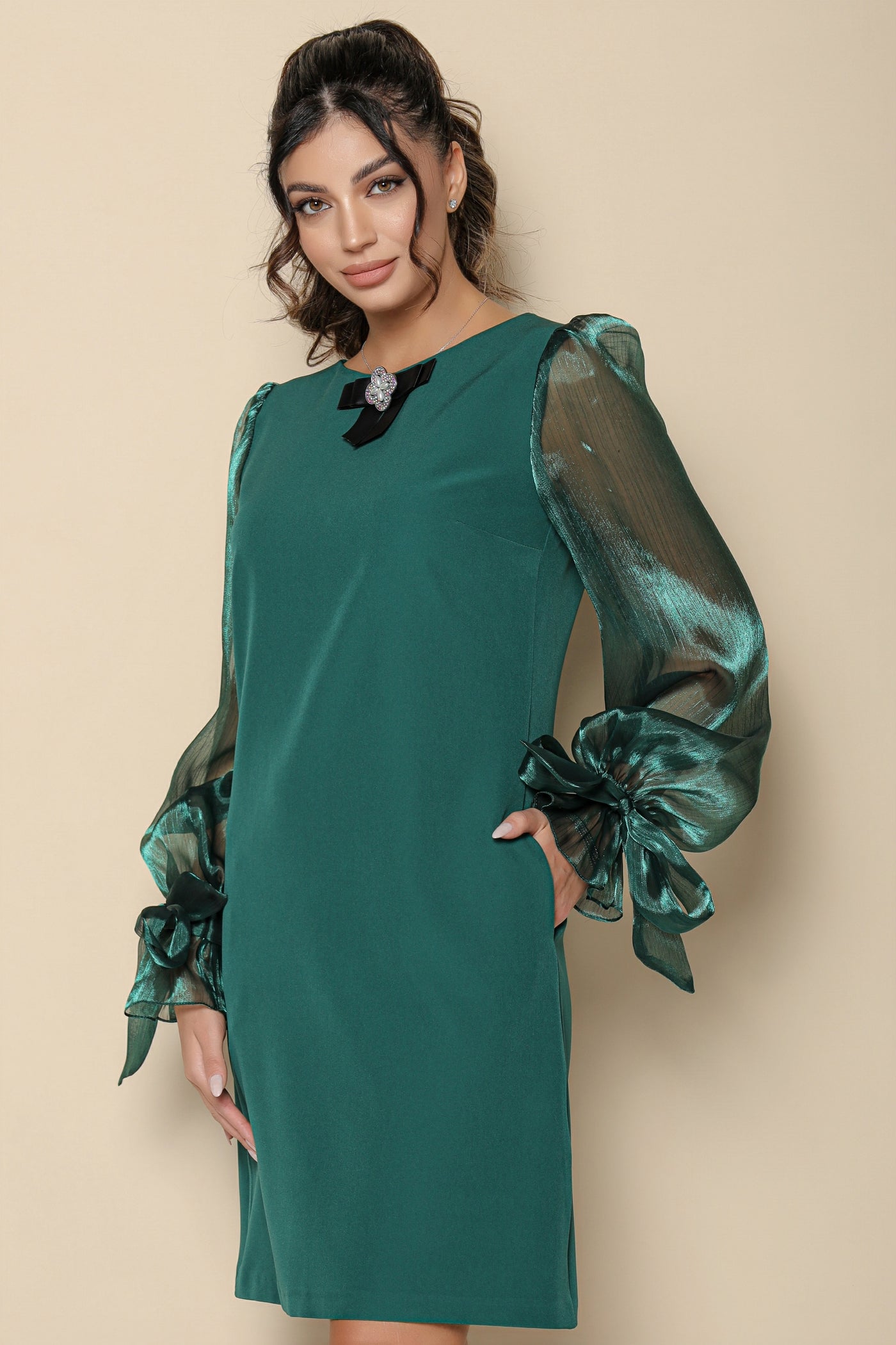 Rochie MBG verde cu maneci din organza