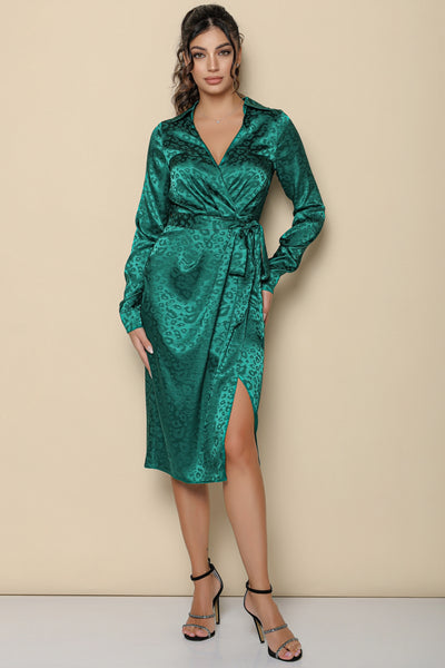 Rochie MBG verde satinata cu animal print si crepeu lateral