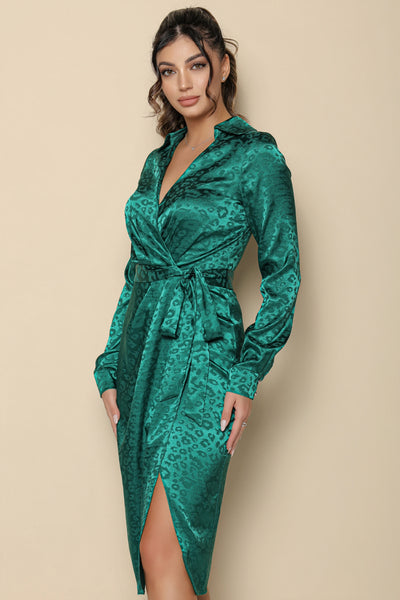 Rochie MBG verde satinata cu animal print si crepeu lateral