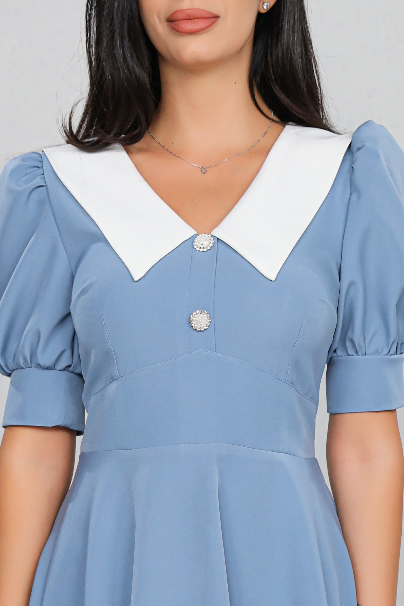 Rochie MBG Bleu cu Guler Stilizat și Mânecă Bufantă