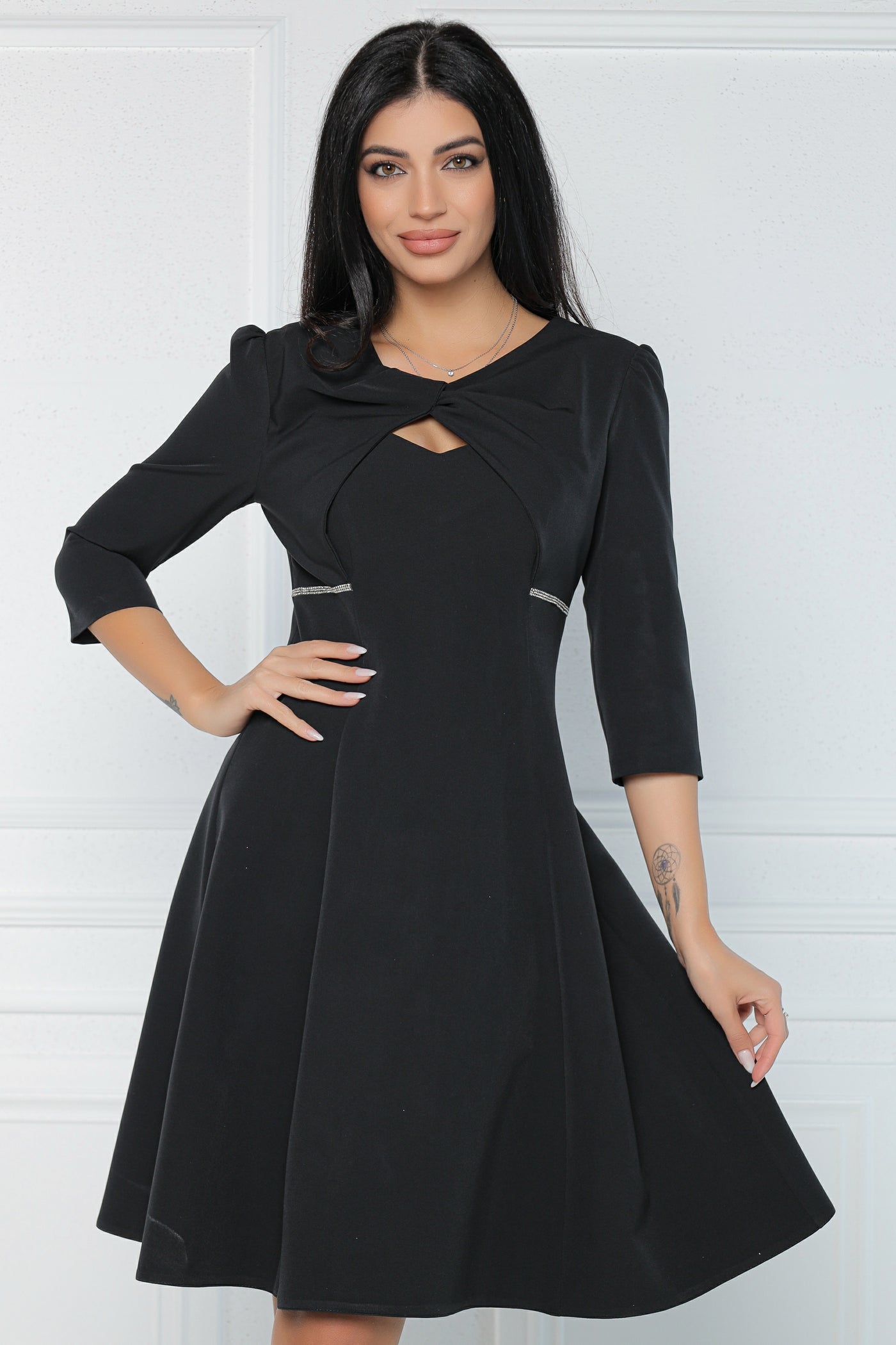 Rochie MBG neagra cu strasuri aplicate