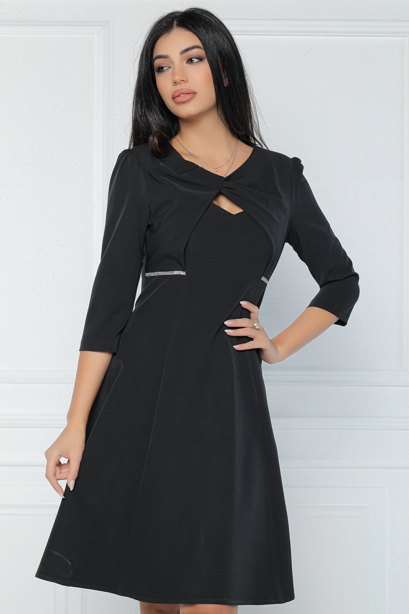 Rochie MBG neagra cu strasuri aplicate