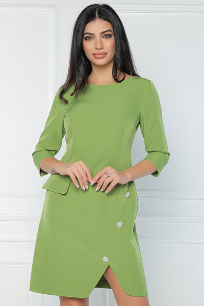 Rochie MBG olive cu crepeu oblic si nasturi cu strasuri