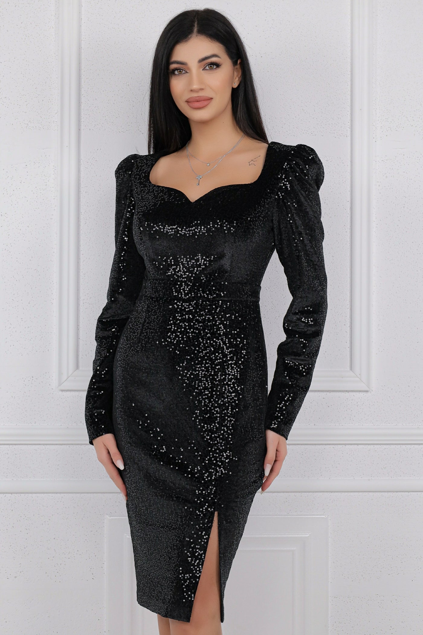 Rochie MBG neagra din catifea cu paiete