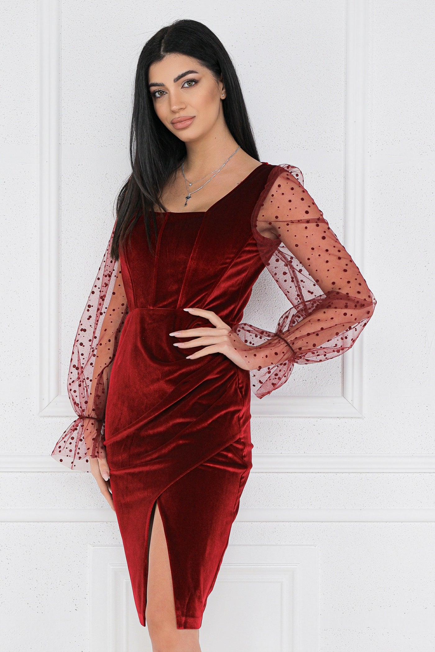 Rochie MBG bordo din catifea cu maneci din tull cu buline