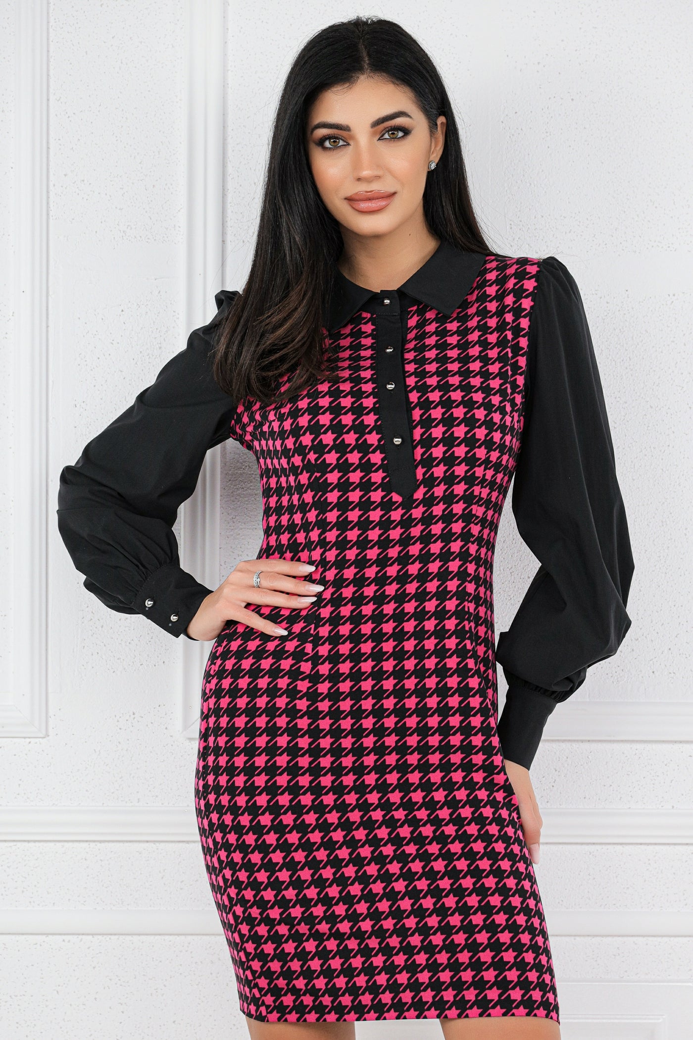 Rochie MBG office picior cocos fucsia si maneci negre din poplin