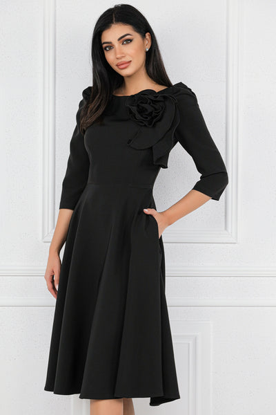 Rochie MBG neagra cu floare aplicata manual