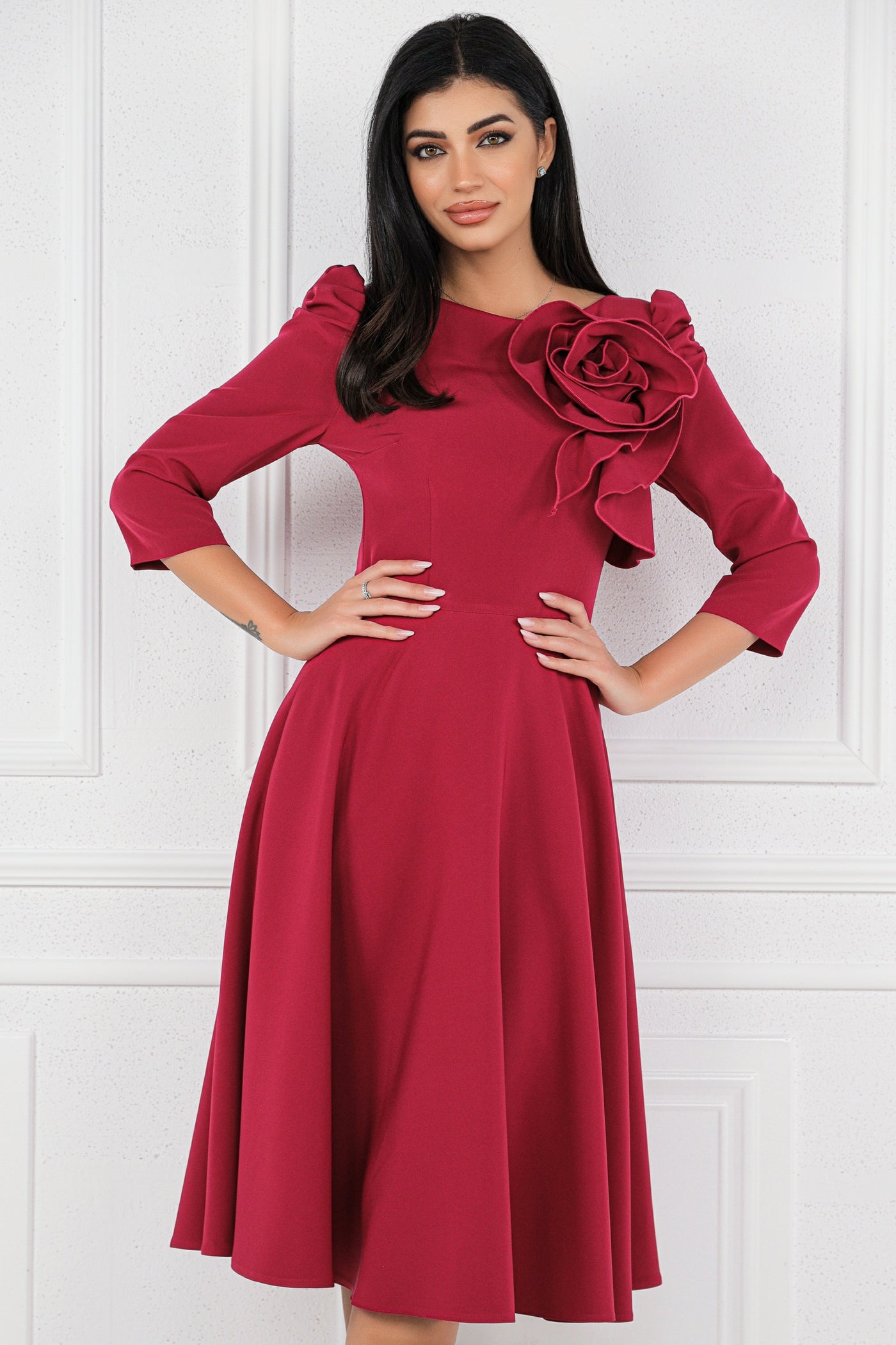 Rochie MBG magenta cu floare aplicata manual