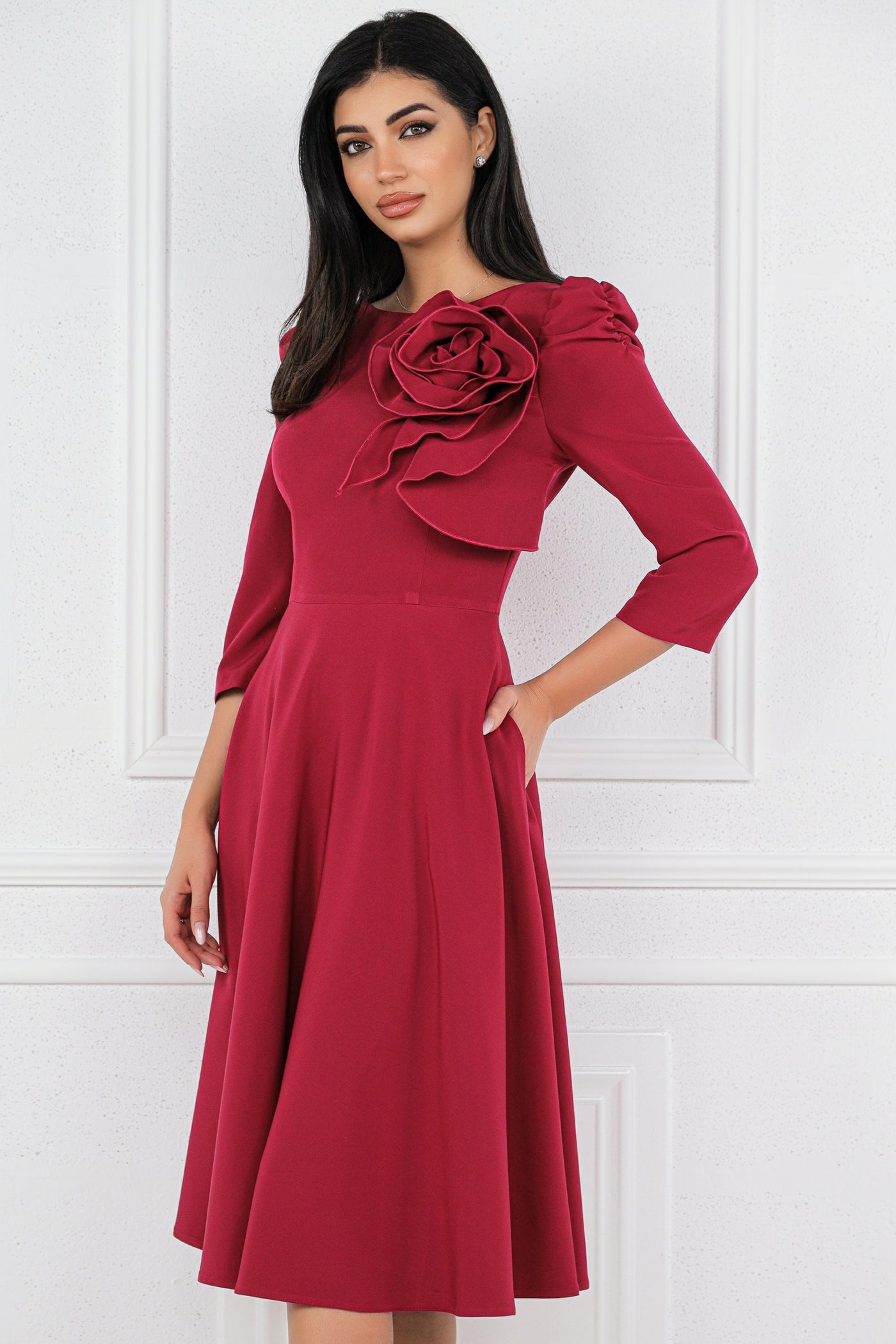 Rochie MBG magenta cu floare aplicata manual