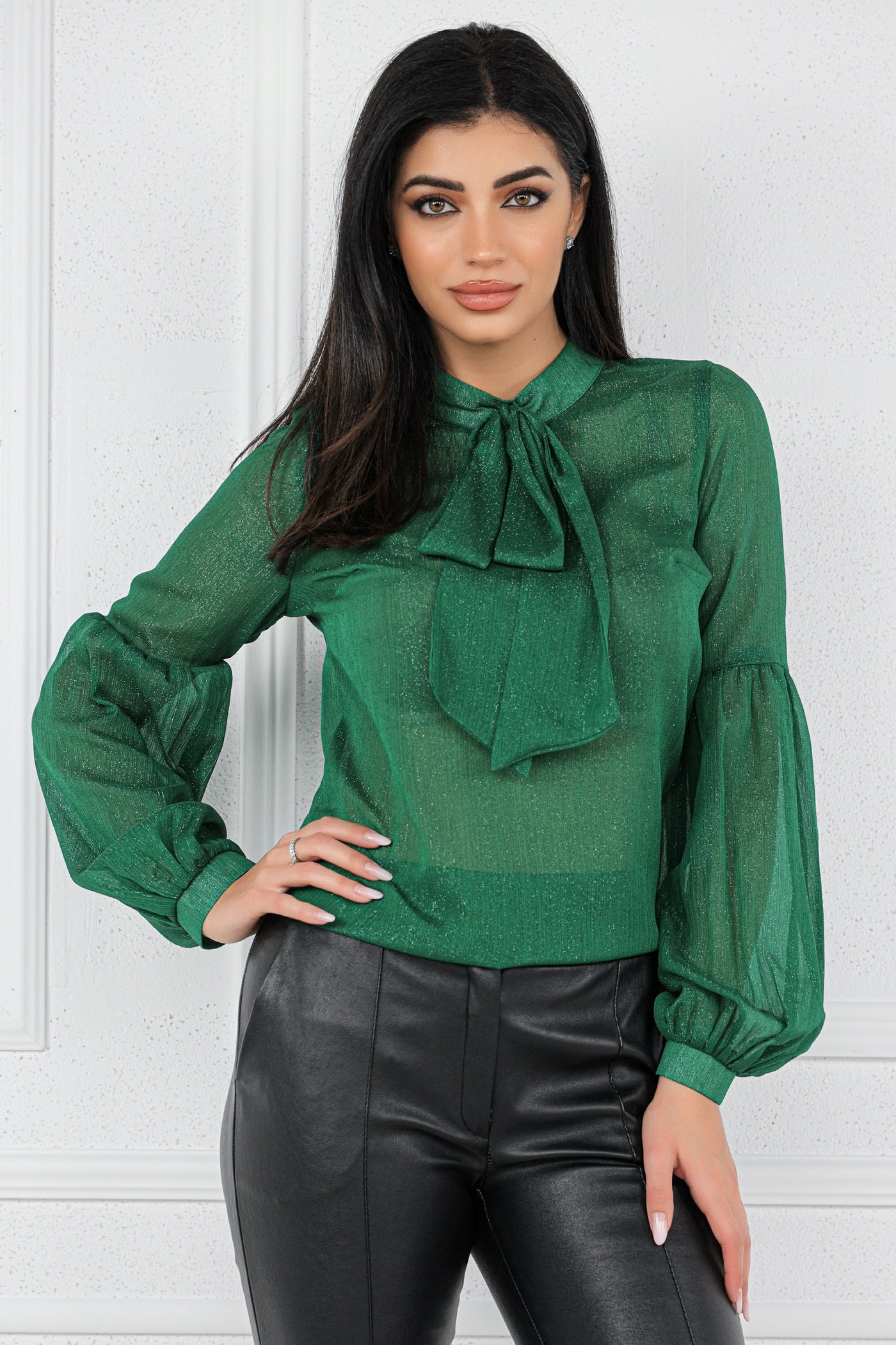 Bluza MBG verde cu fir lurex maneci bufante