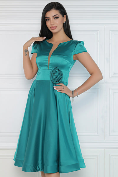 Rochie MBG verde satinata cu floare 3D