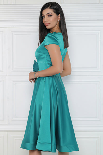 Rochie MBG verde satinata cu floare 3D