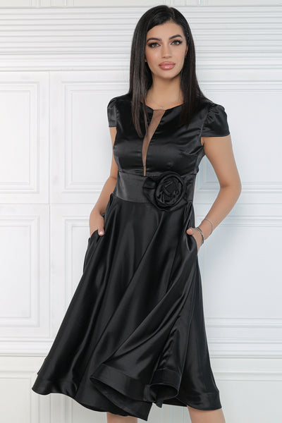 Rochie MBG neagra satinata cu floare 3D