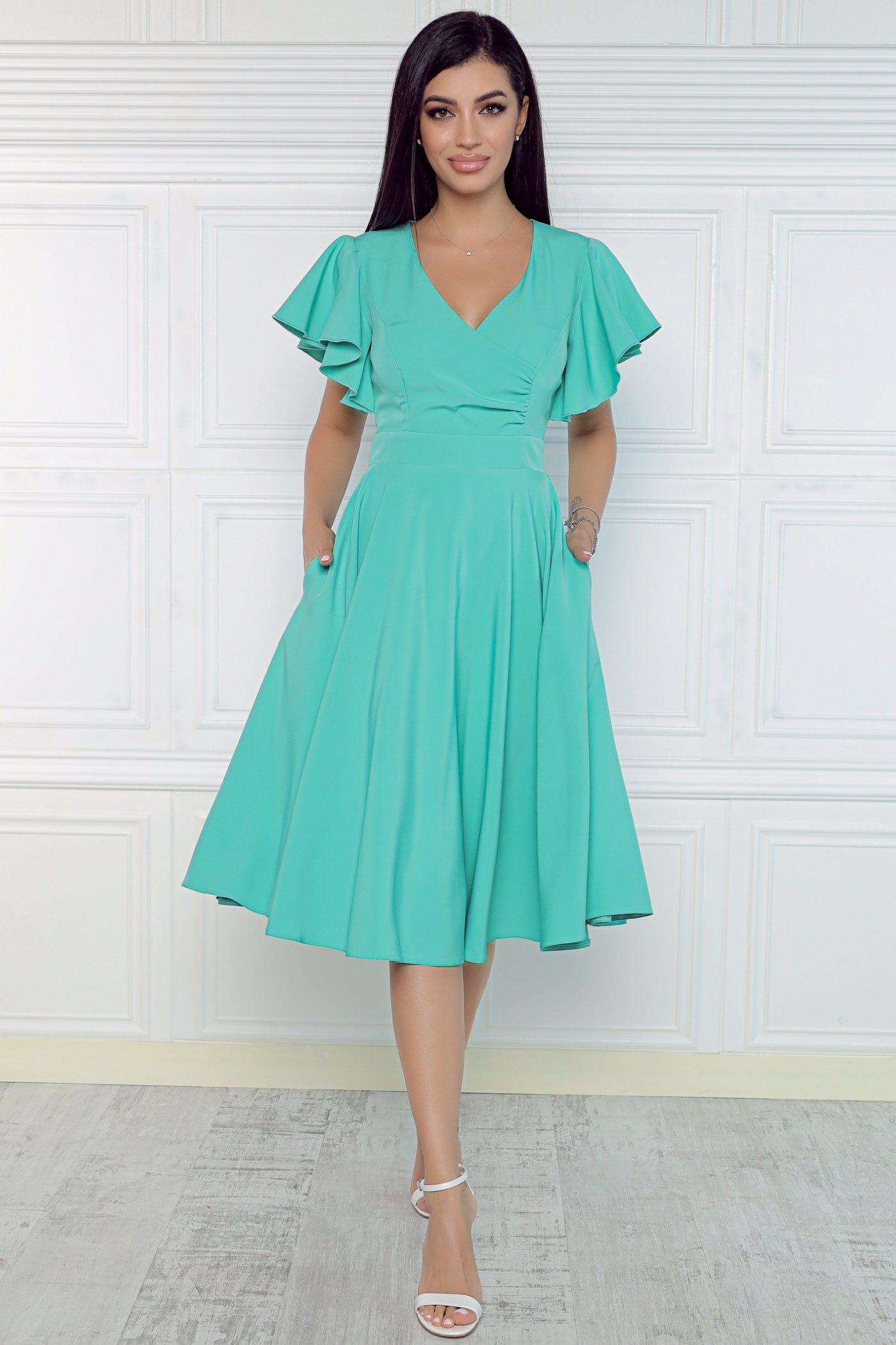 Rochie MBG menta cu maneca fluture