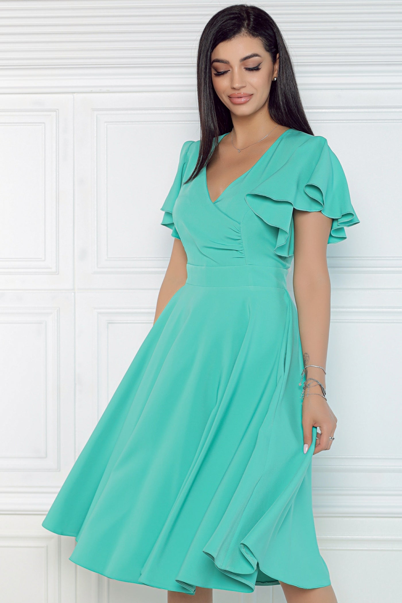 Rochie MBG menta cu maneca fluture