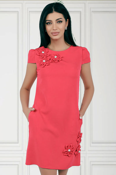 Rochie MBG corai cu flori aplicate lateral