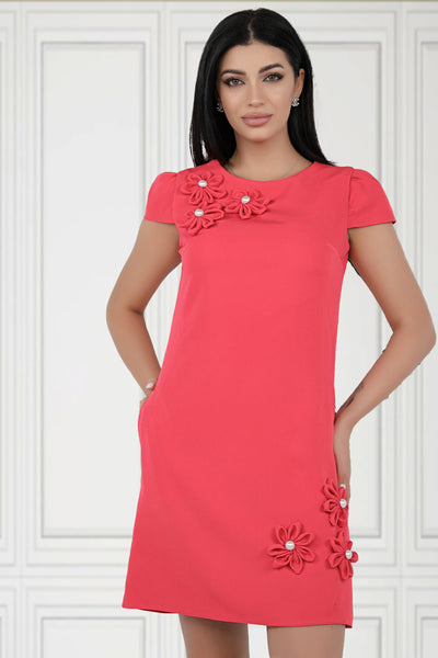 Rochie MBG corai cu flori aplicate lateral