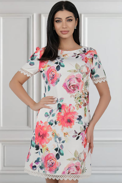 Rochie MBG alba cu flori si broderie la extremitati