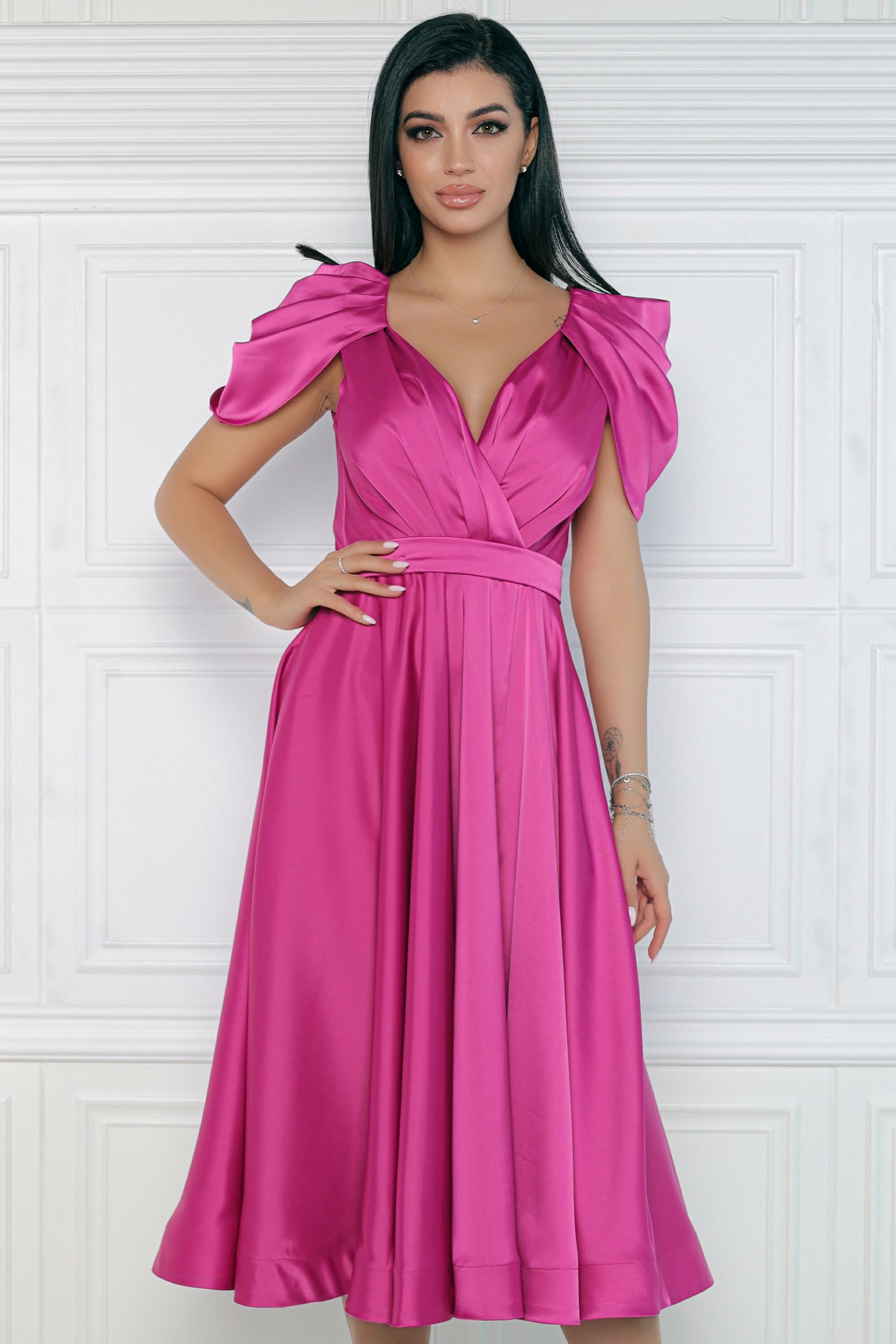 Rochie MBG fuchsia cu maneca din falduri