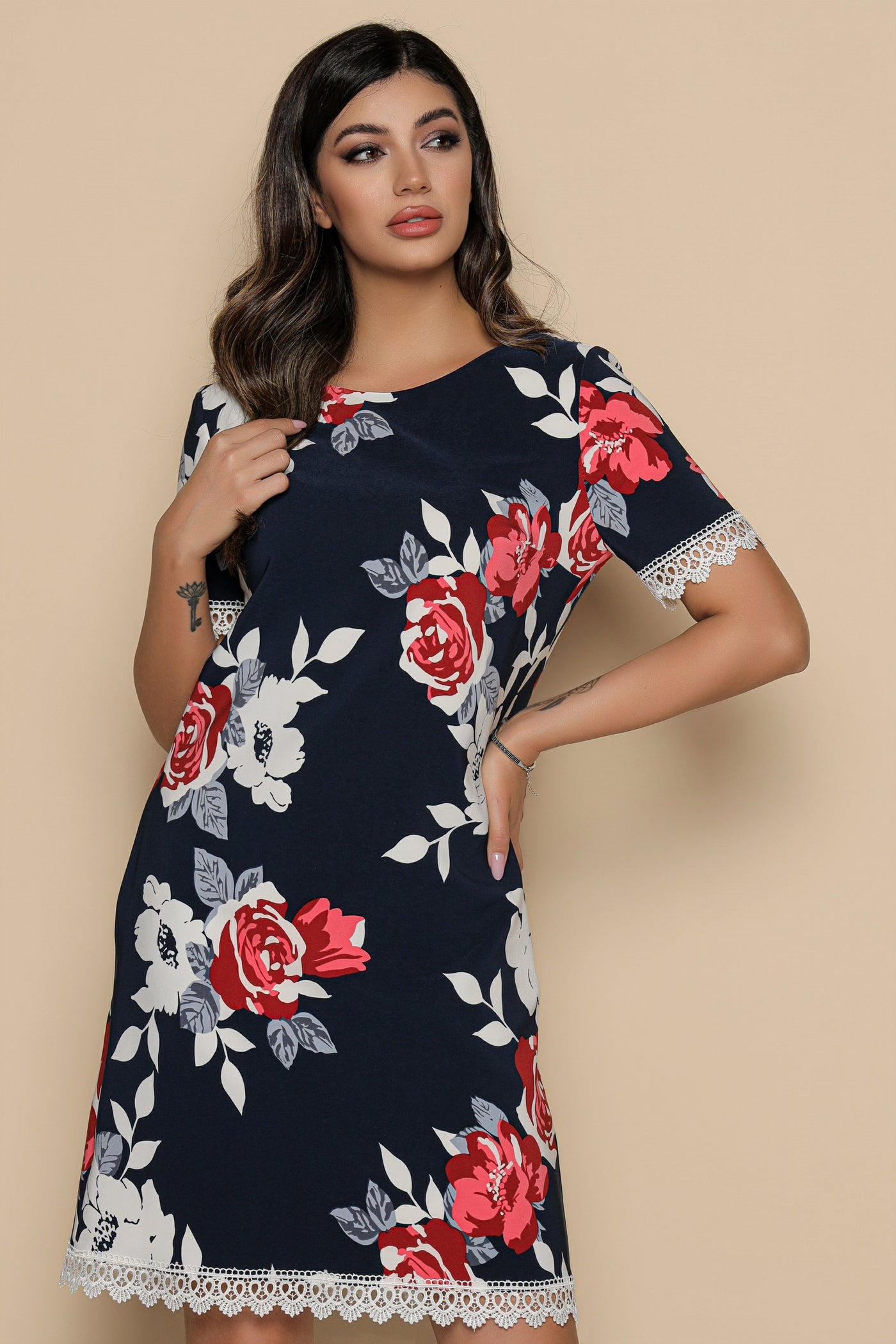 Rochie MBG bleumarin cu flori cu flori si broderie la extremitati