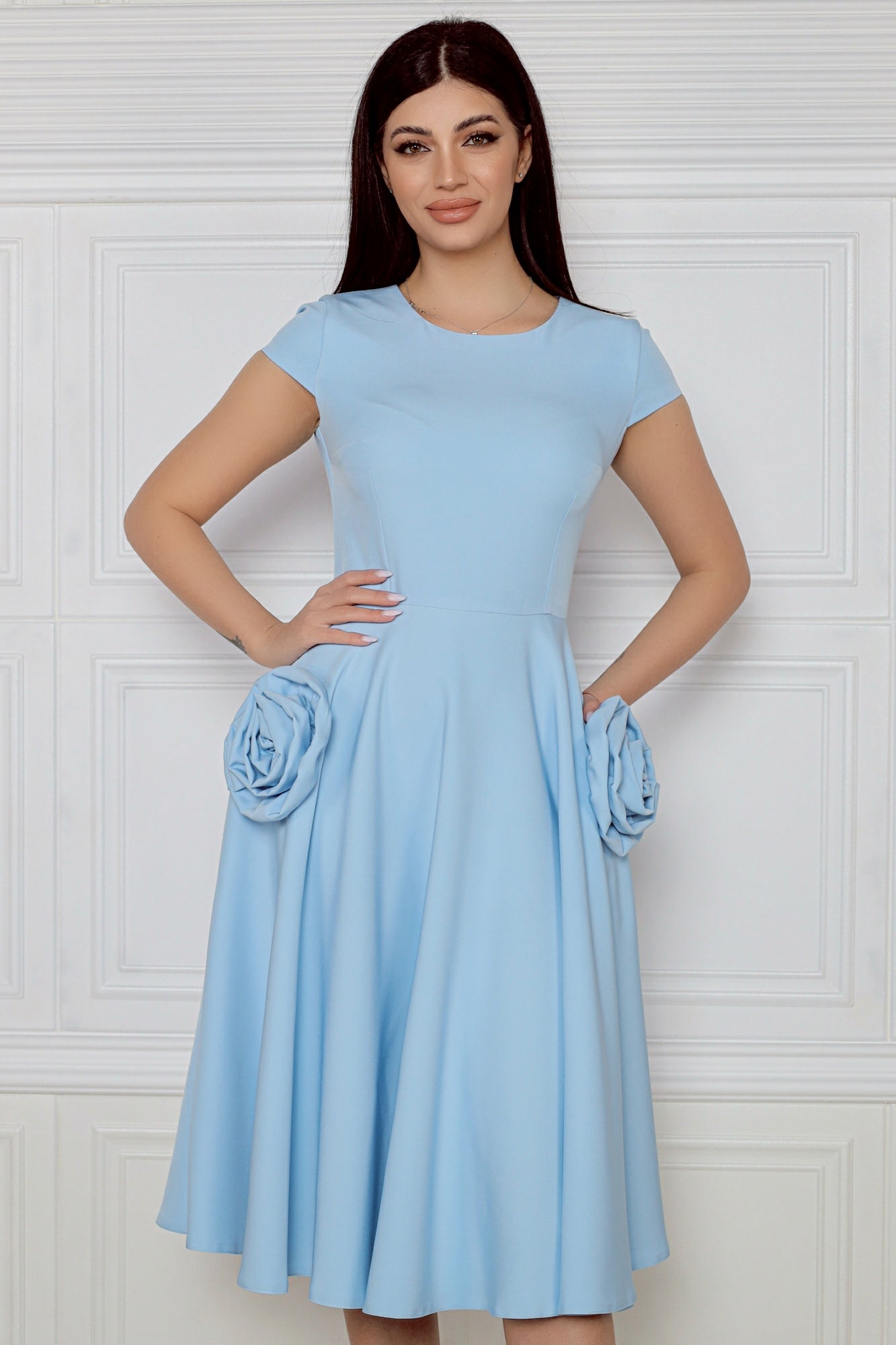 Rochie MBG bleu cu flori 3D la buzunare