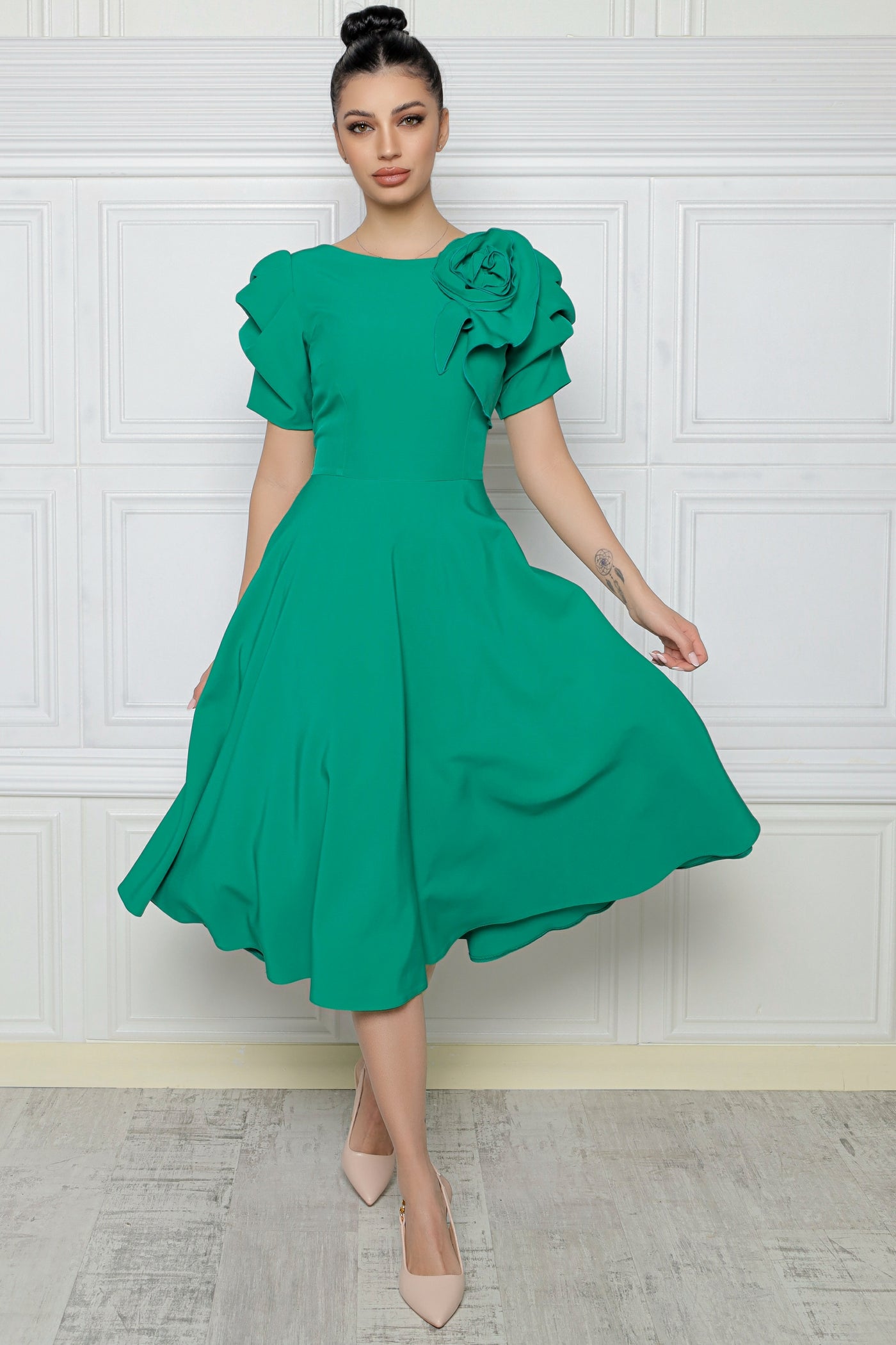 Rochie MBG verde cu floare aplicata manual