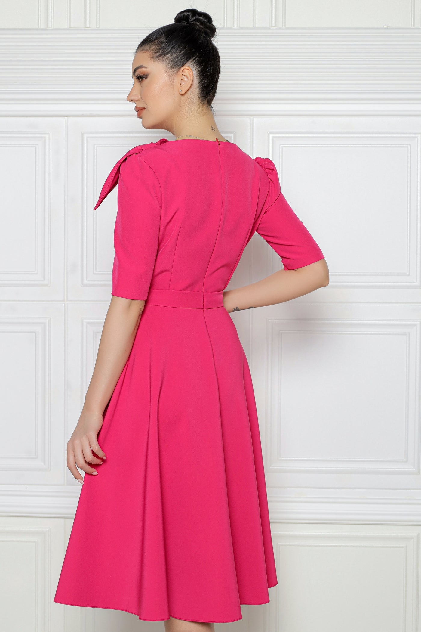 Rochie MBG fuchsia cu fald strans pe umar