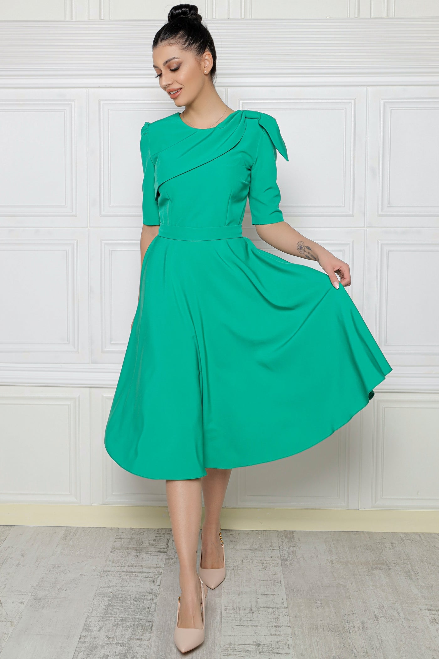 Rochie MBG verde cu fald strans pe umar