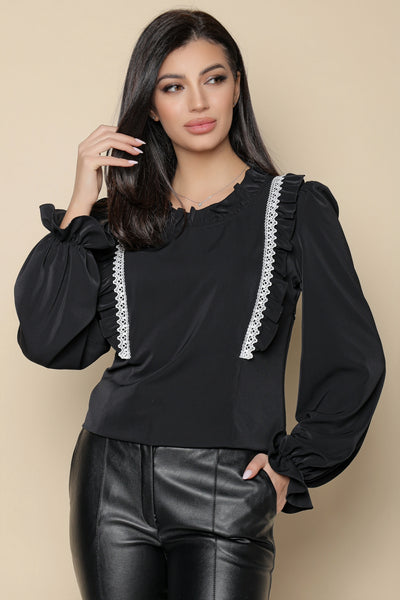 Bluza MBG neagra cu volane si dantela pe lateral