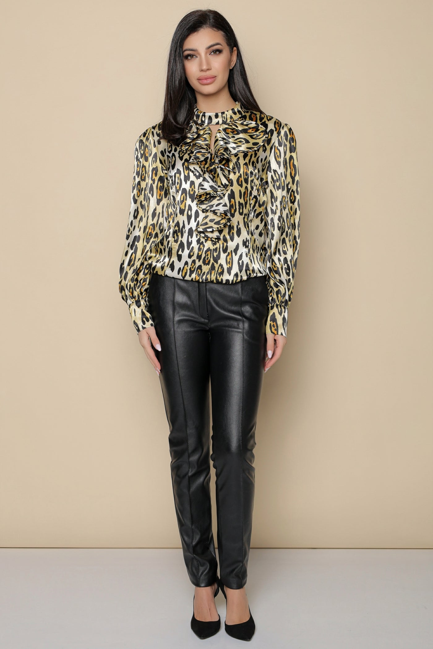 Bluza MBG bej cu imprimeu leopard si jabou