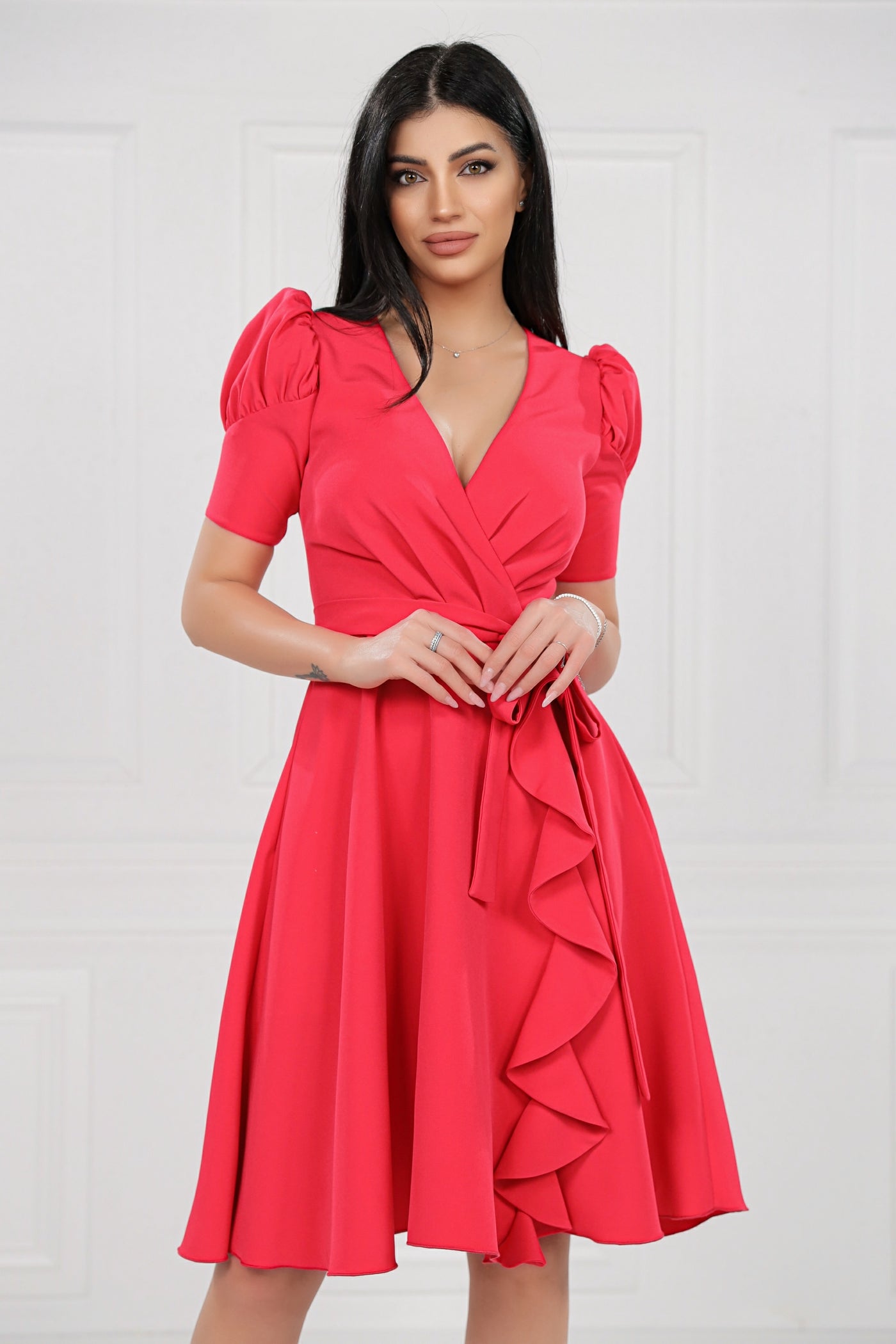 Rochie MBG corai cu bust petrecut si volan pe fusta
