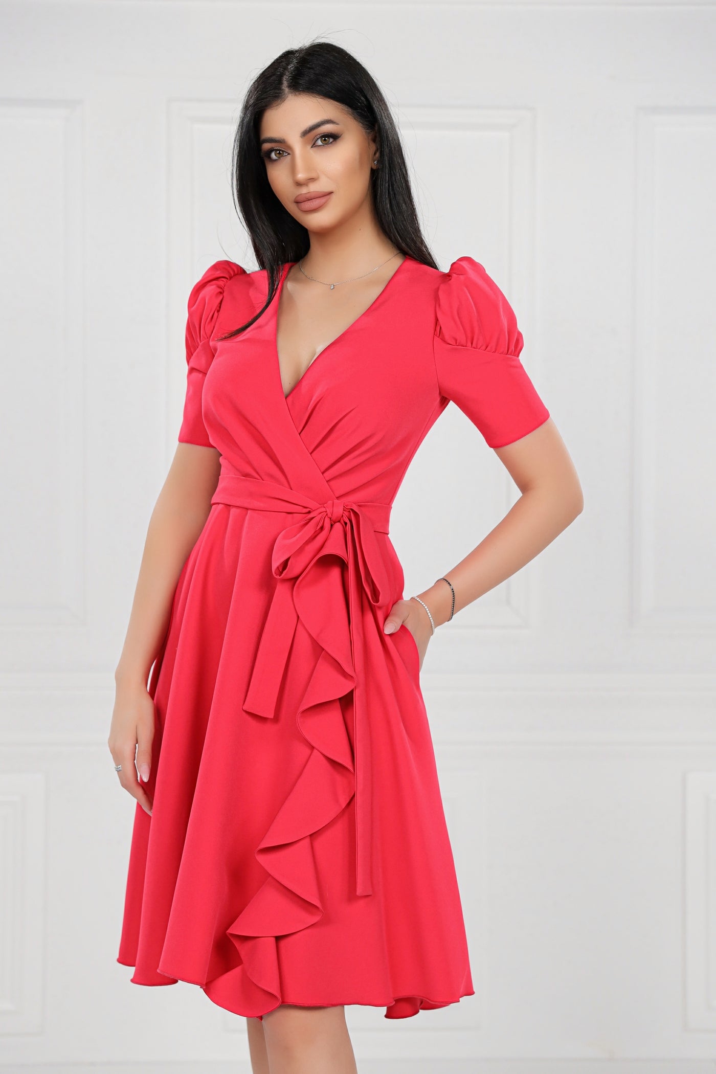 Rochie MBG corai cu bust petrecut si volan pe fusta