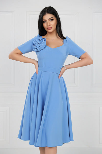 Rochie MBG bleu cu floare la decolteu