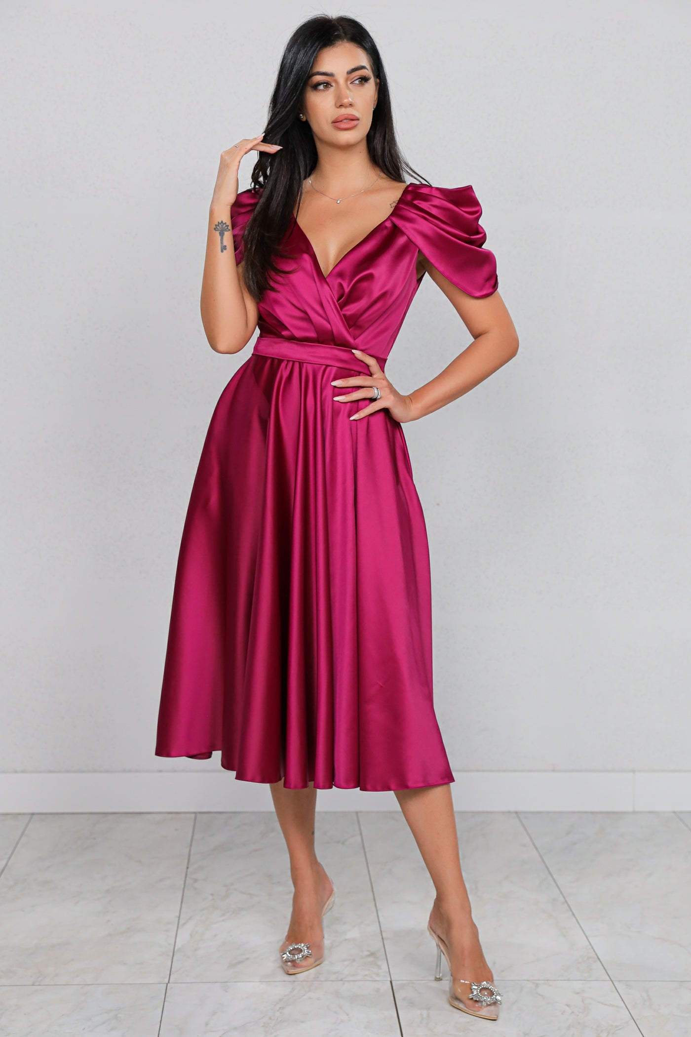 Rochie MBG magenta cu maneca din falduri