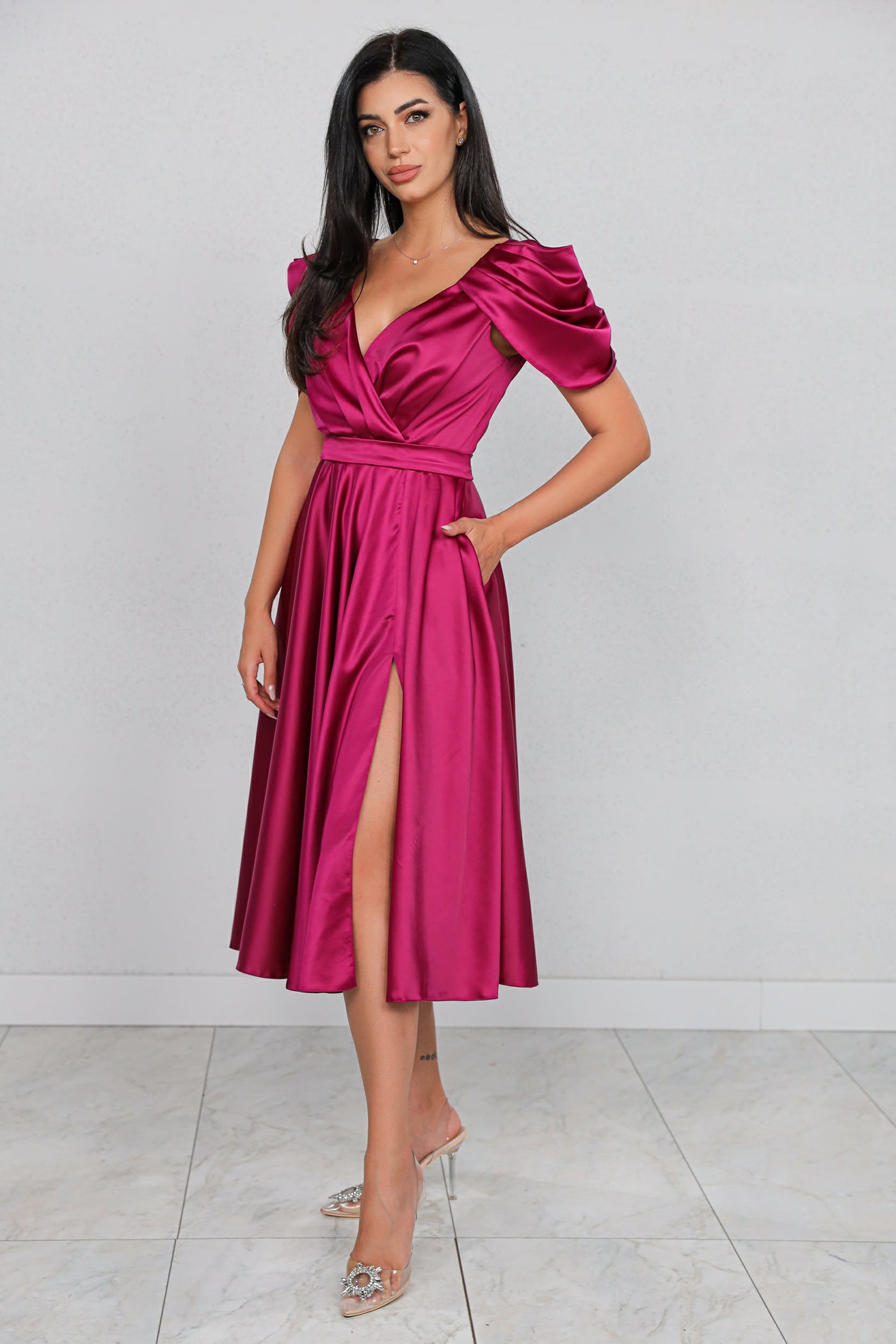 Rochie MBG magenta cu maneca din falduri