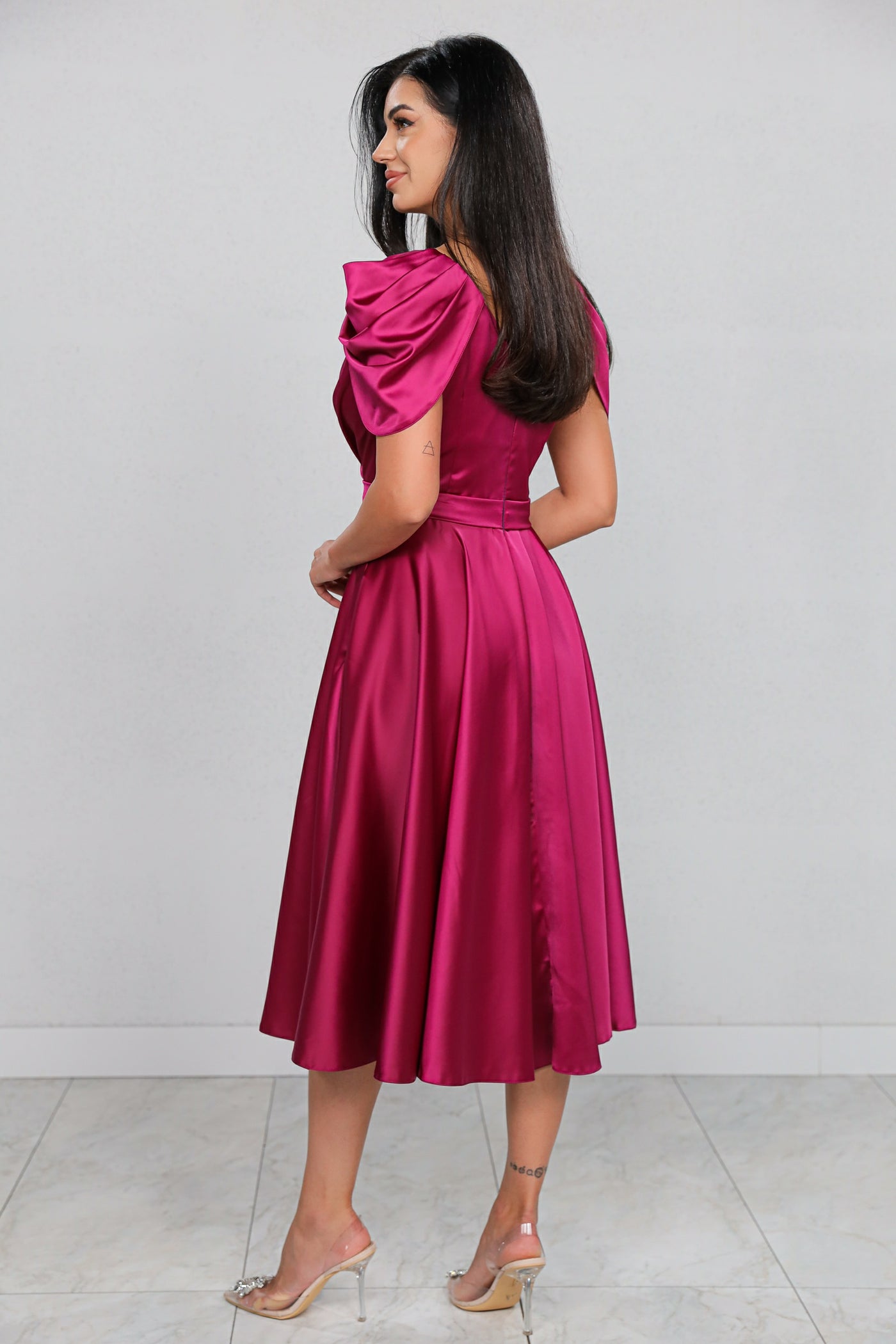 Rochie MBG magenta cu maneca din falduri