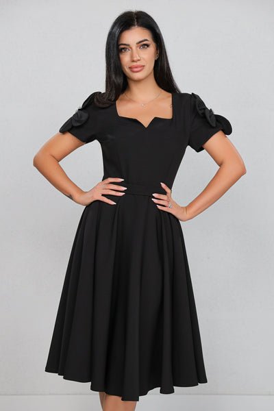 Rochie MBG neagra clos cu floare pe umar pe maneca