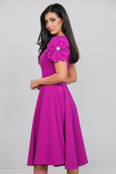 Rochie MBG mov clos cu floare pe umar pe maneca