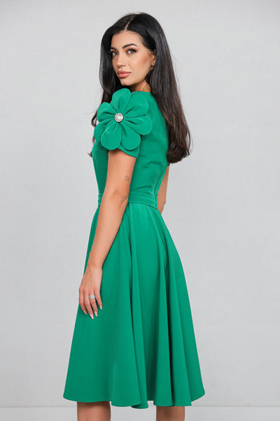 Rochie MBG verde clos cu floare pe umar pe maneca