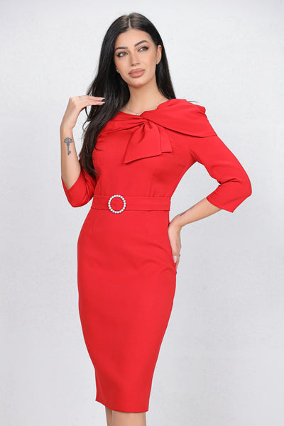 Rochie MBG rosie cu funda stilizata la decolteu si catarama cu perle