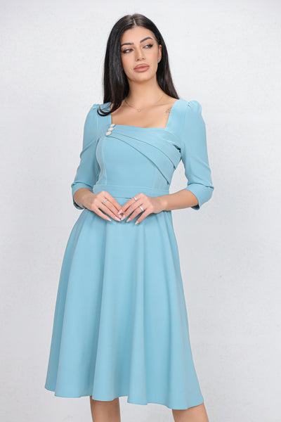 Rochie MBG bleu cu design in zona bustului accesorizat cu nasturi perlute