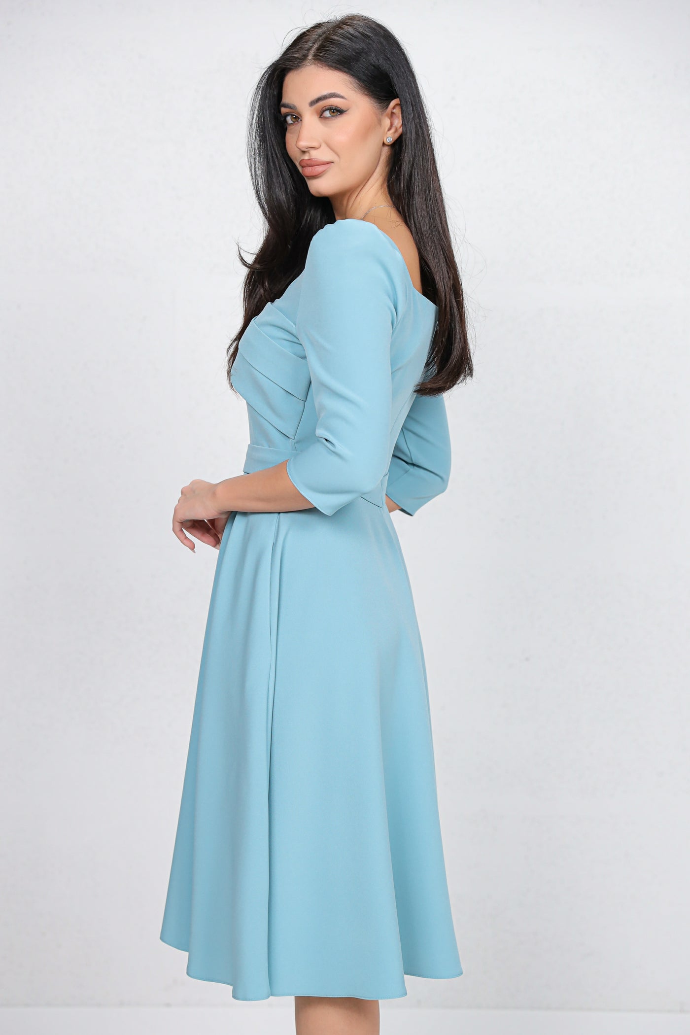 Rochie MBG bleu cu design in zona bustului accesorizat cu nasturi perlute