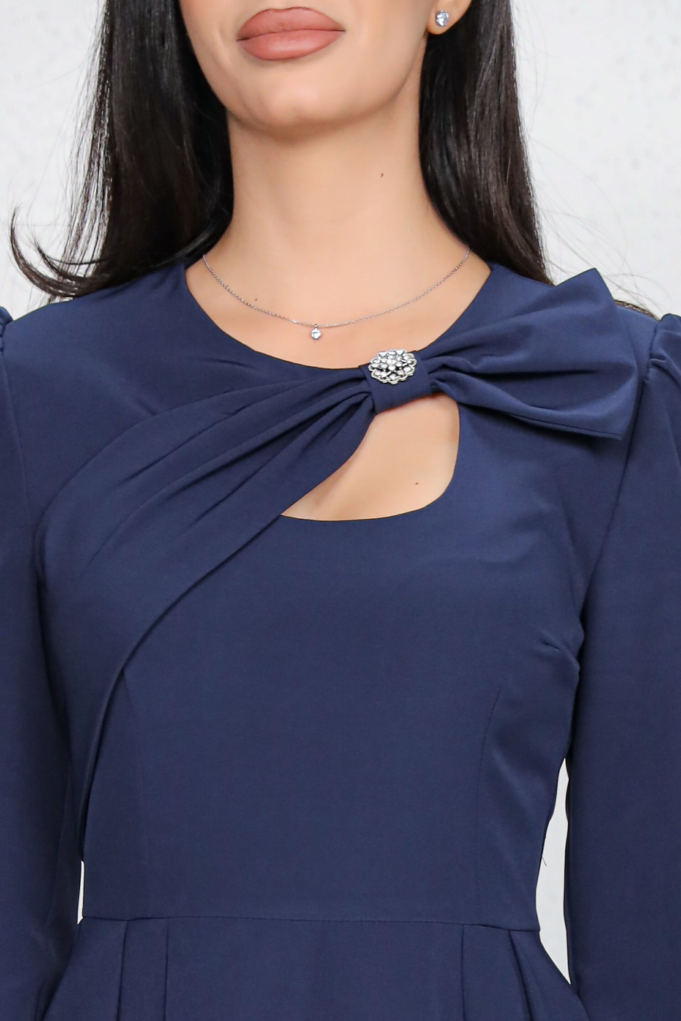 Rochie MBG bleumarin cu funda 3D pe umar si decupaj la decolteu