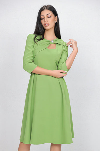 Rochie MBG olive cu funda 3D pe umar si decupaj la decolteu