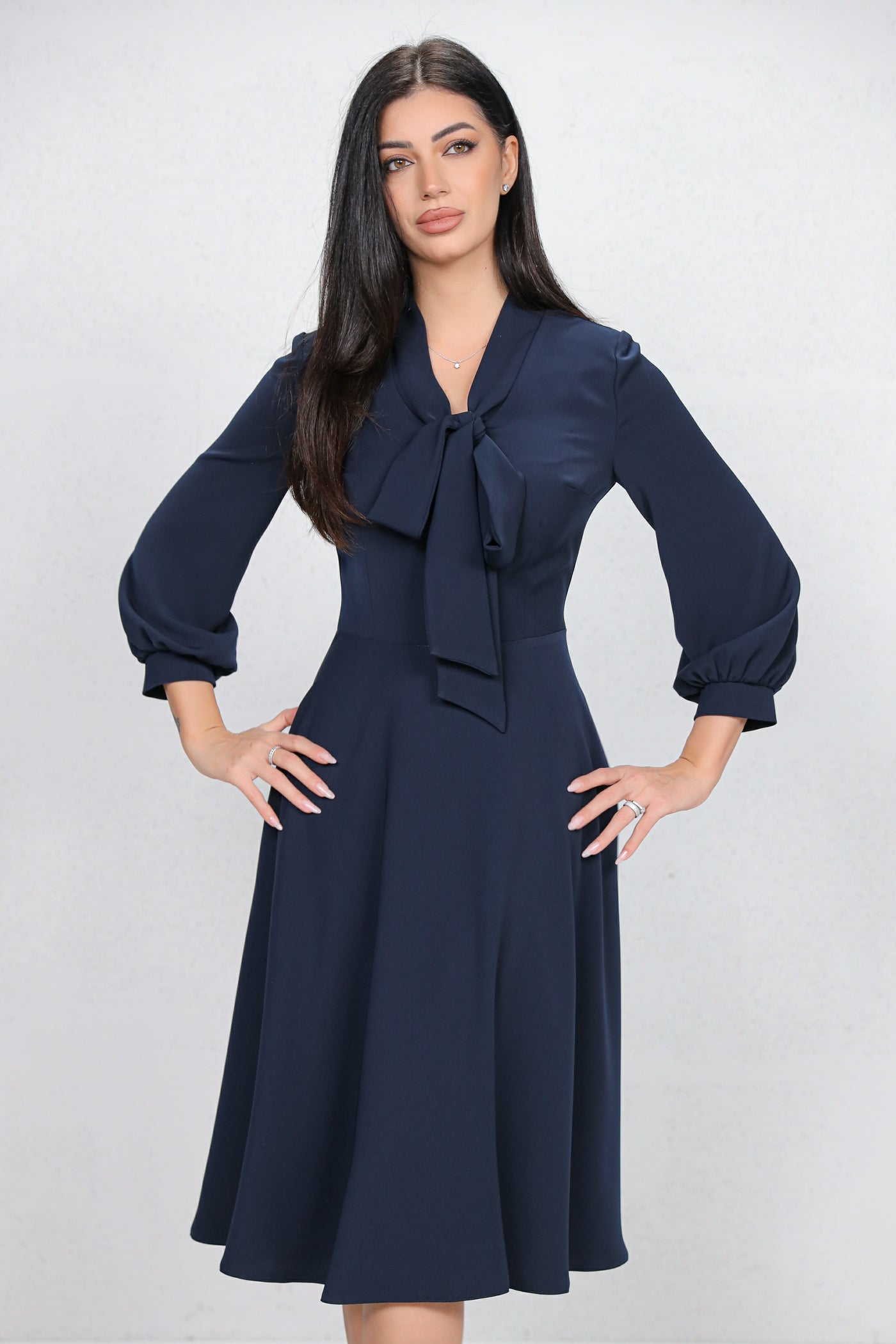 Rochie MBG bleumarin cu guler tip esarfa