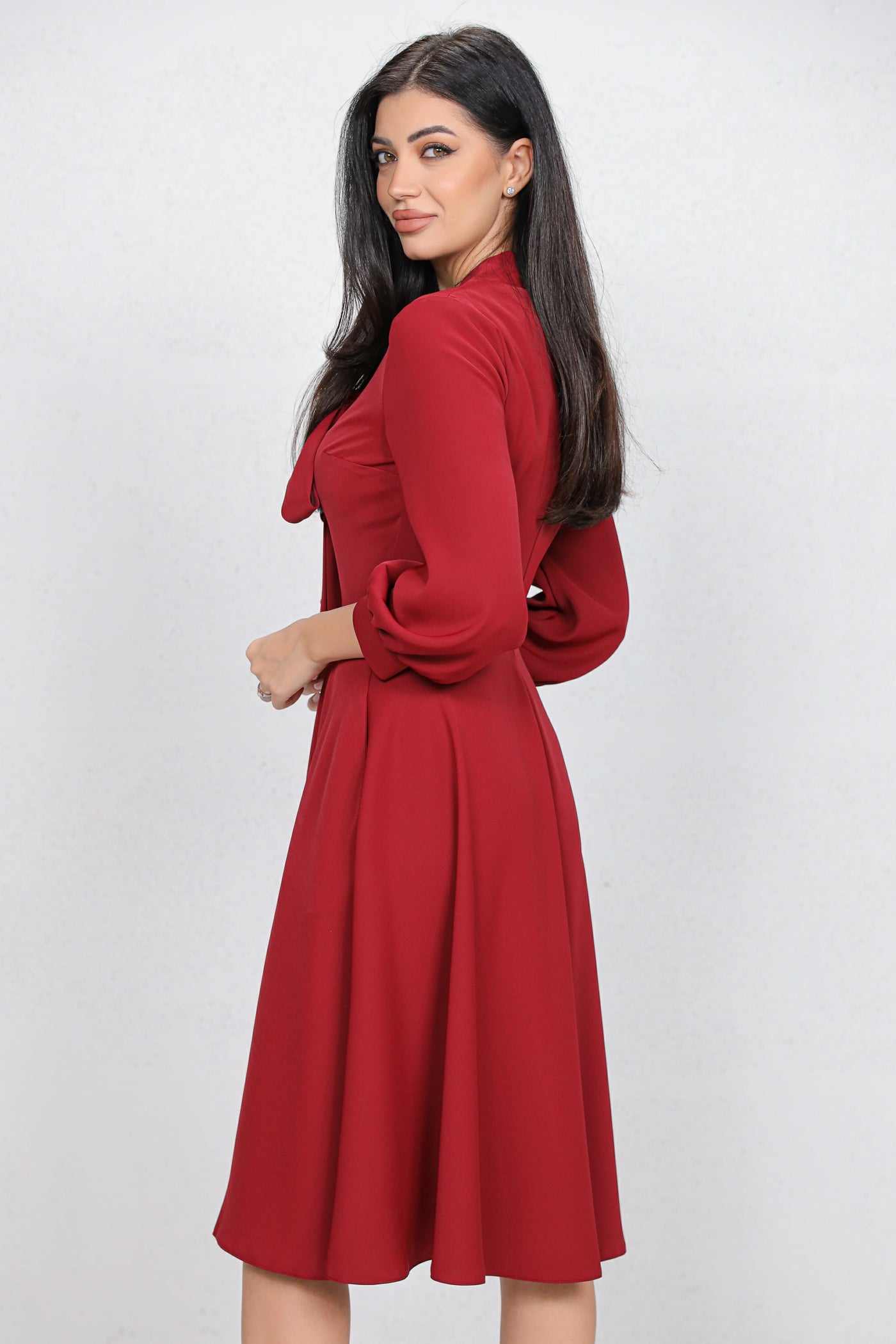 Rochie MBG bordo cu guler tip esarfa