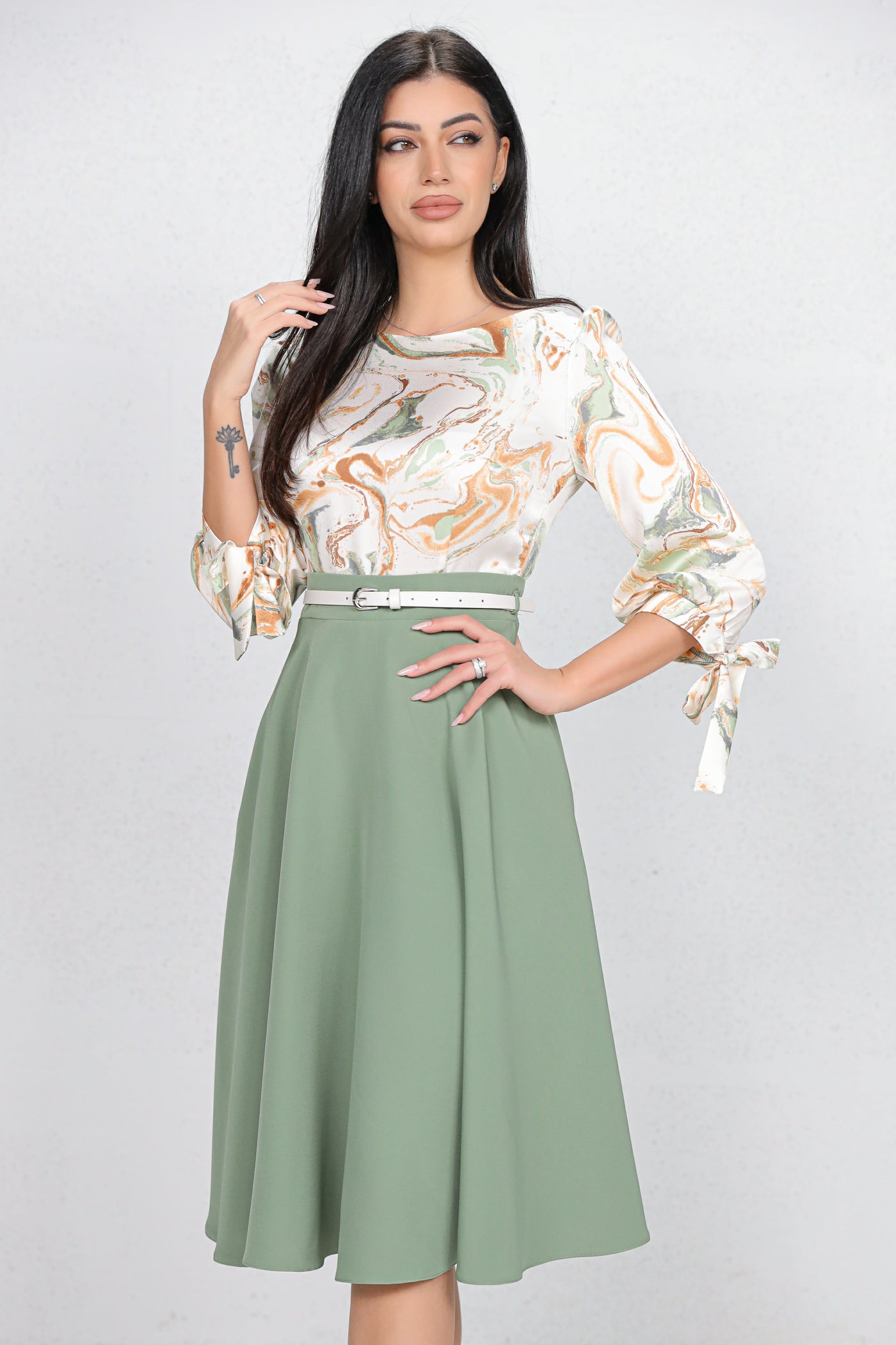 Rochie MBG vernil cu bust imprimat si curea detasabila