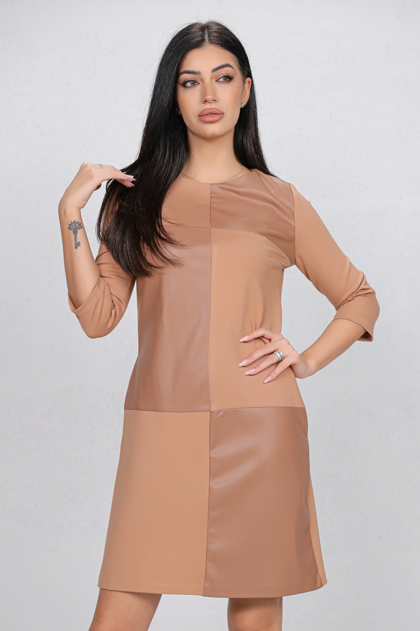 Rochie MBG bej din stofa in combinatie cu piele ecologica