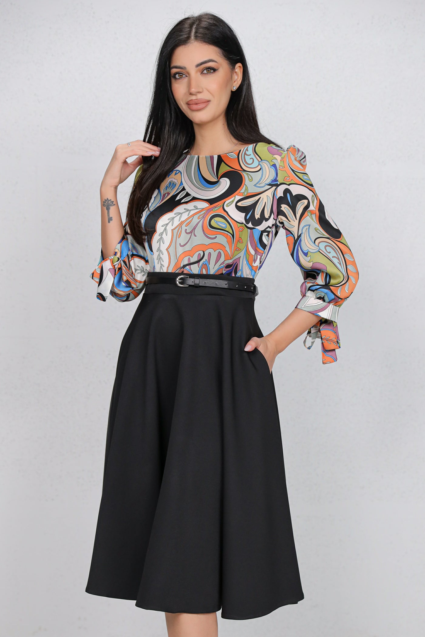 Rochie MBG neagra cu bust imprimat si curea detasabila