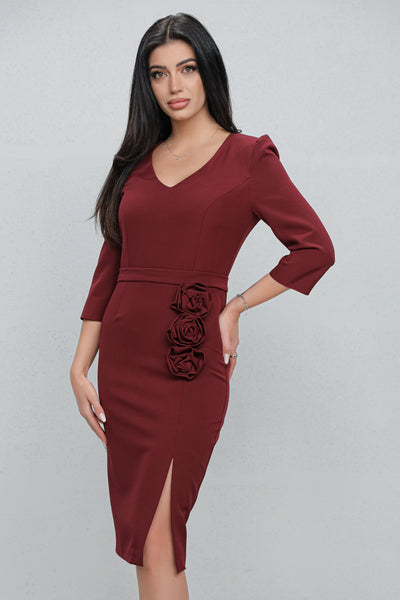 Rochie MBG bordo accesorizata cu trandafiri pe fusta